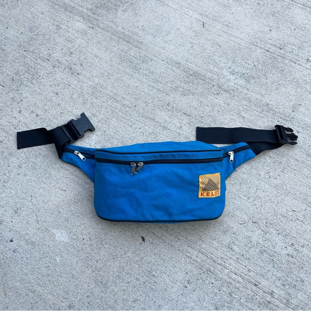 KELTY Vintage- Blue Nylon Waist Pack / Belt Bag / Fanny Pack Adjustable Strap
